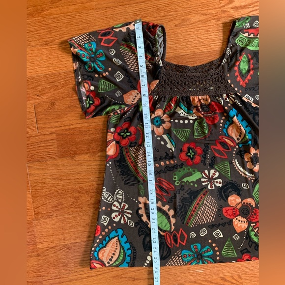 Choices, Ladies Boho/ Tunic Top with crochet, size PLg. - Picture 10 of 10